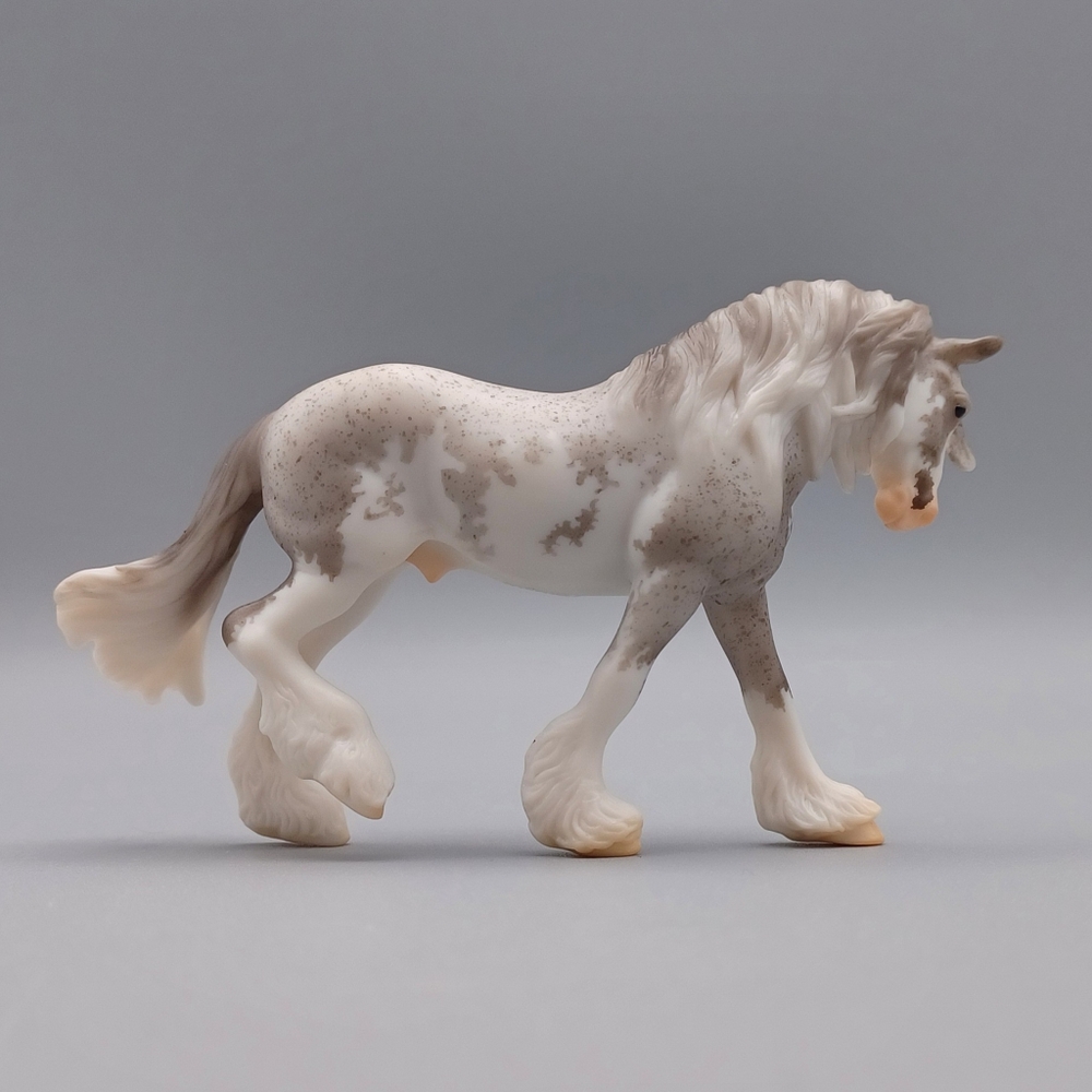 Breyer Horatio 2024 Deluxe Collector Club Stablemate - Picture 2 of 15